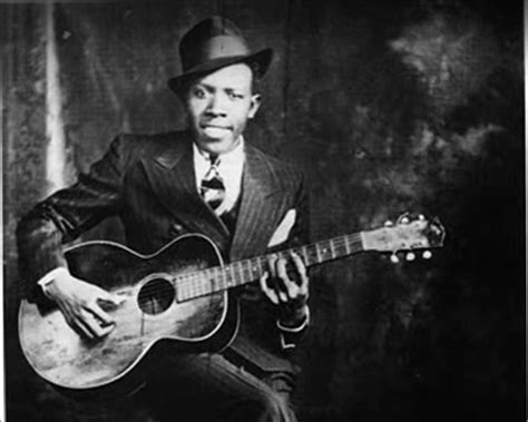 What Guitar Did Robert Johnson Play: A Journey Through Blues Mythology and Musical Legacy